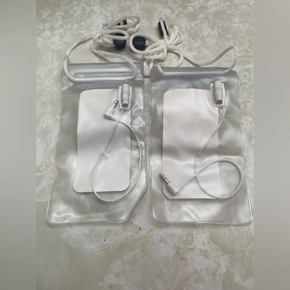 2 Dry Pro Water-Resistant Apple iPhone Case Waterproof Phone Pouch - Clear